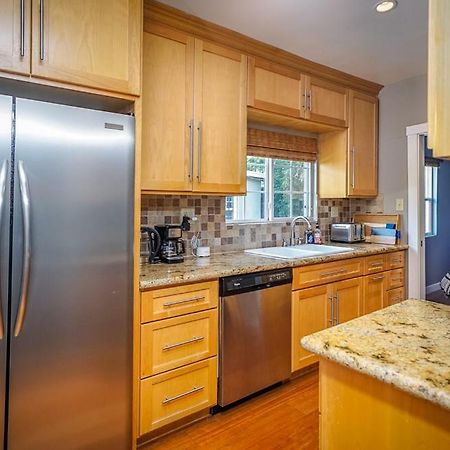 Stylish 2 Bed & 2 Bath At The Heart Of Hollywood With Free Parking - One Car Only Apartment Los Angeles Ngoại thất bức ảnh