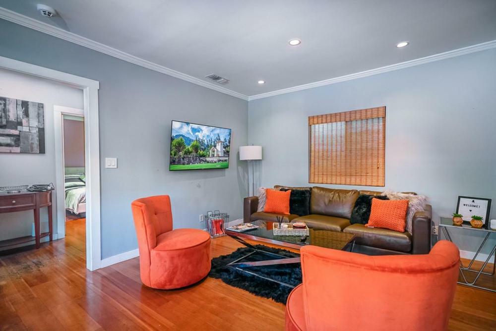 Stylish 2 Bed & 2 Bath At The Heart Of Hollywood With Free Parking - One Car Only Apartment Los Angeles Ngoại thất bức ảnh