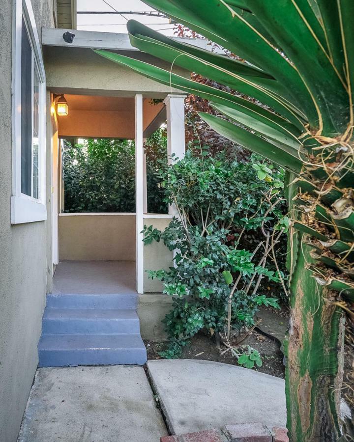 Stylish 2 Bed & 2 Bath At The Heart Of Hollywood With Free Parking - One Car Only Apartment Los Angeles Ngoại thất bức ảnh